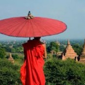 À HOI AN : DES CUISINIERS AMBULANTS-DES GRANDS CHEFS D’UNE GASTRONOMIE TYPIQUE