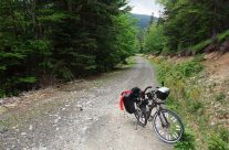 Quelle solution de portage choisir pour un vélo de randonnée ?